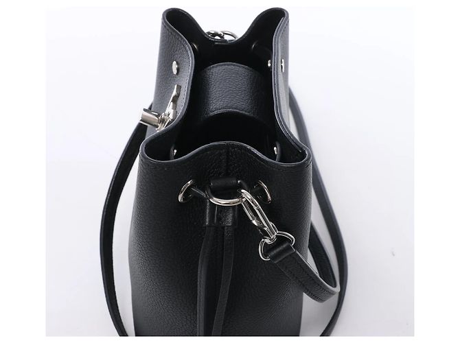 Bucket Borsa a tracolla Louis Vuitton LockMe in Black Nero - vista 5