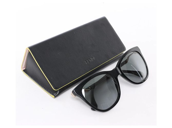 Fendi Zucca FF Logo Wayfarer Sonnenbrille in Schwarz - Ansicht 14