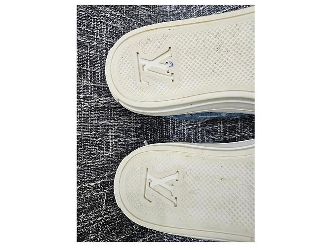 Baskets Louis Vuitton Monogram Denim Blanc Bleu - vue 18