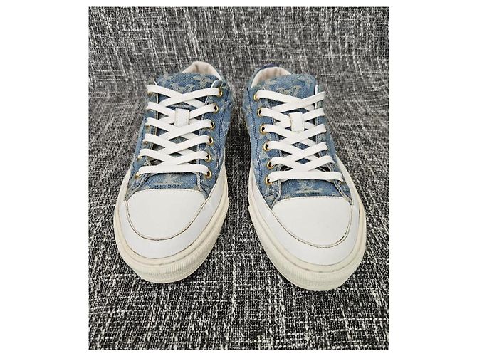 Baskets Louis Vuitton Monogram Denim Blanc Bleu - vue 2
