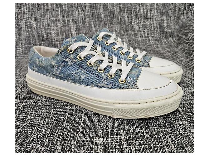 Baskets Louis Vuitton Monogram Denim Blanc Bleu - vue 4