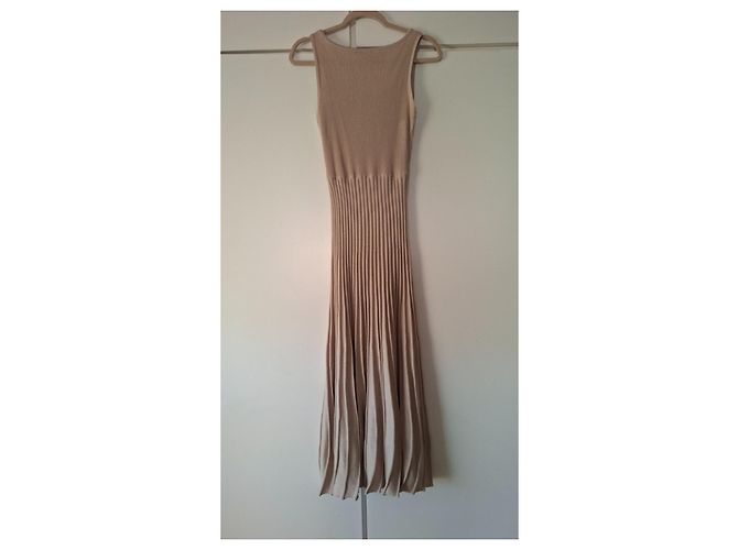 Autre Marque Marks & Spencer Limited Edition Rippstrick-Midikleid Beige - Ansicht 6