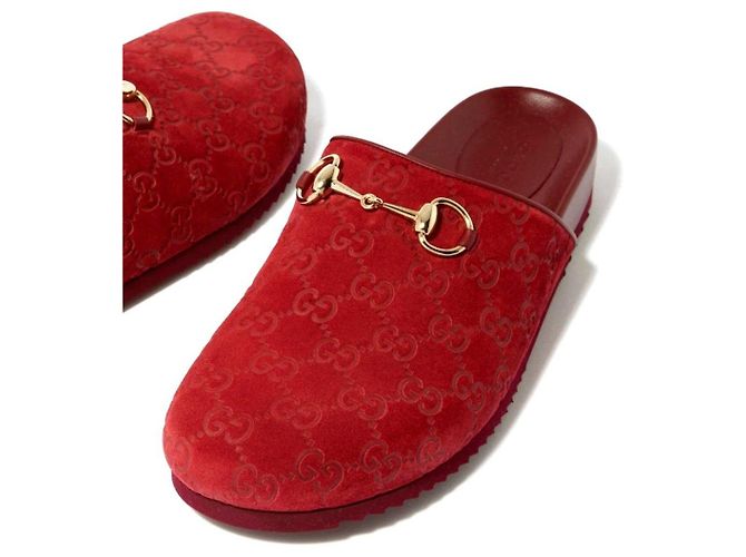 Gucci Rote Samt-Mules mit GG-Monogramm - Ansicht 3