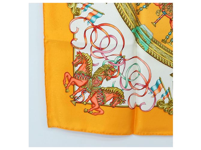 Hermès HERMES Carre 90 Scarf Silk  LUNA ARK  Orange White - vista 8