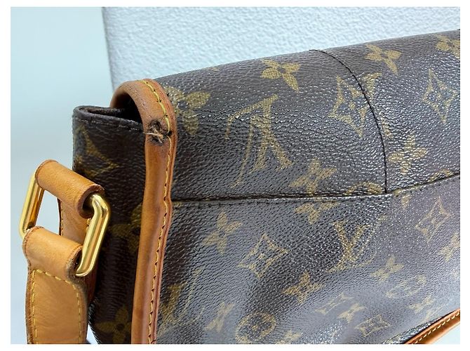 Borsa Louis Vuitton Menilmontant PM Logo Monogram Brown Marrone Monogramma - vista 13