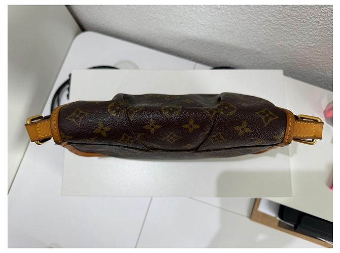 Borsa Louis Vuitton Menilmontant PM Logo Monogram Brown Marrone Monogramma - vista 4