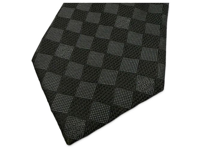 Set Cravatta in Seta Louis Vuitton in Nero e Blu Navy - vista 4