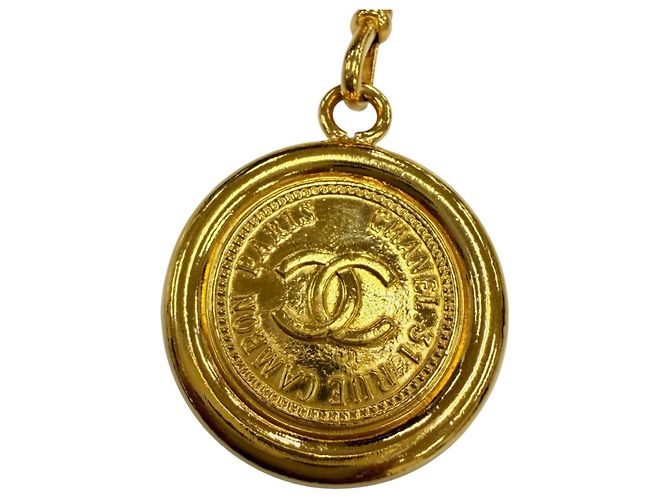 Chanel Vintage 93A Münzkettengürtel mit Metall-Logo-Plakette und Coco-Markierung Golden - Ansicht 6