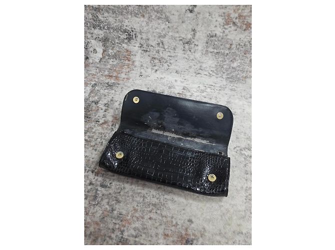 Vivienne Westwood Clutch aus schwarzem Lackleder in Python-Optik - Ansicht 4