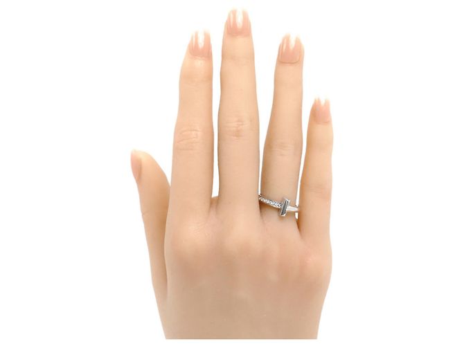 Tiffany & Co. T One Ring aus 18K Weißgold mit Diamant - Ansicht 7