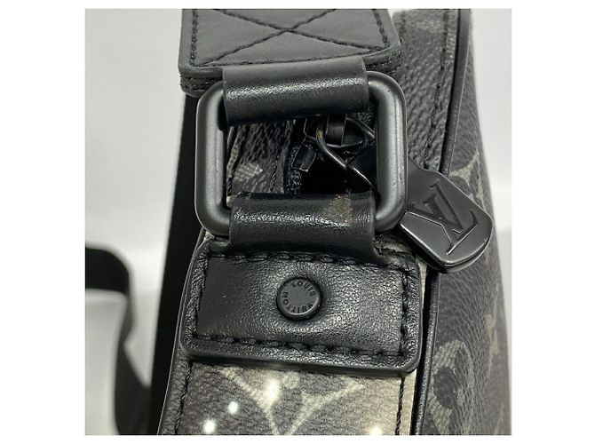 Borsa a tracolla Louis Vuitton Monogram Galaxy Alpha Nero - vista 7