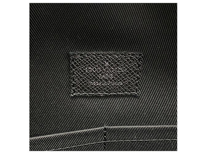 Zaino Louis Vuitton Taiga Adrian M30857 Nero - vista 5