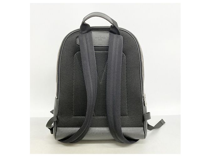 Zaino Louis Vuitton Taiga Adrian M30857 Nero - vista 8