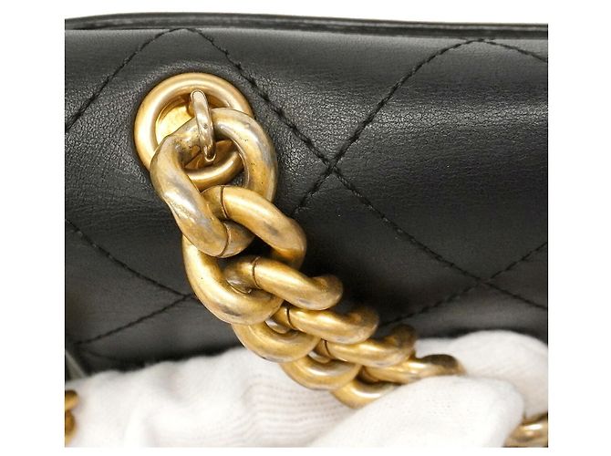 Borsa a tracolla Chanel in pelle Matelassé Nero - vista 8