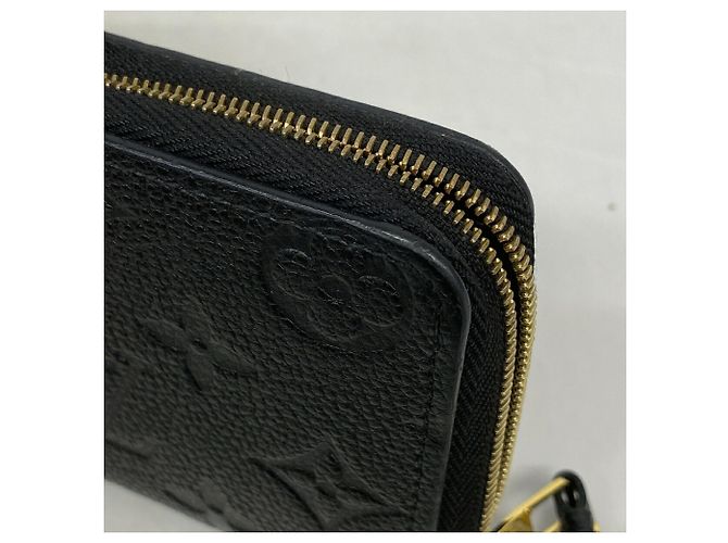 Monedero Zippy Monogram Empreinte Louis Vuitton Negro - vista 6