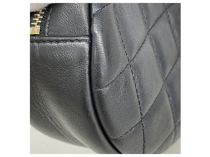 Borsa a tracolla con catena Chanel Matelassé Nero - vista 6
