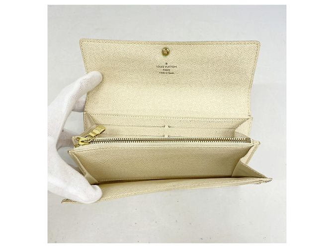 Louis Vuitton Damier Azur Portefeuille Sarah Long Wallet Bianco - vista 3