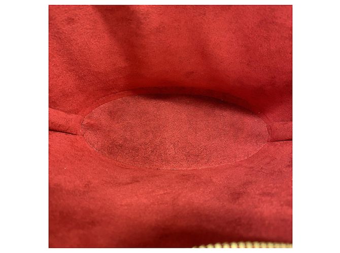 Borsa Louis Vuitton Epi Saint Jacques Rosso - vista 4