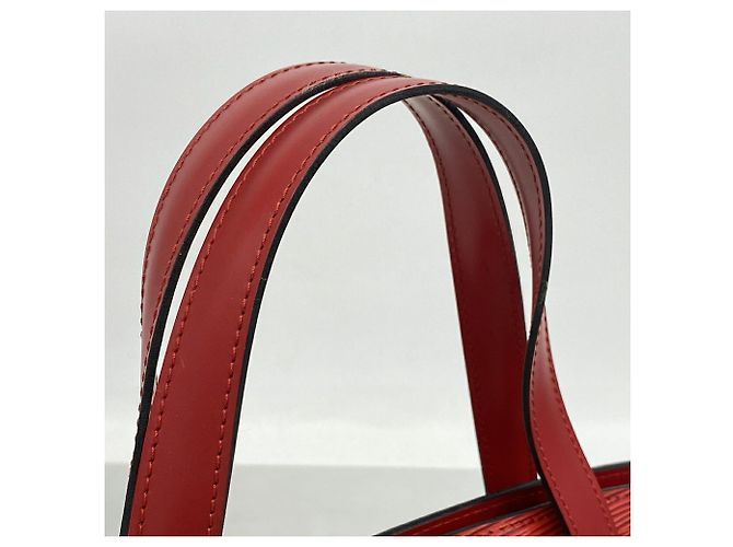 Borsa Louis Vuitton Epi Saint Jacques Rosso - vista 9