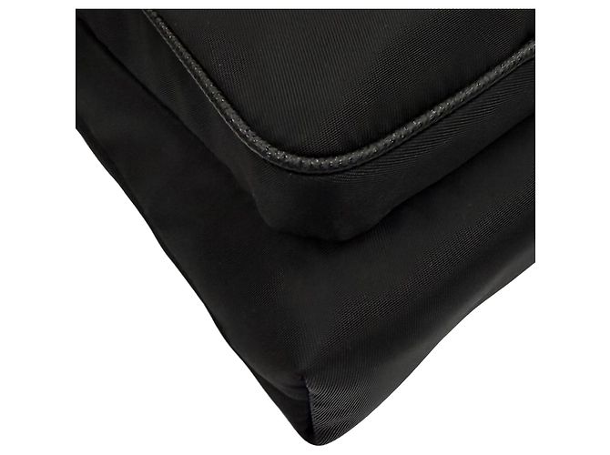 Funda para smartphone Prada en Re-Nylon negro con ribetes de Saffiano - vista 11