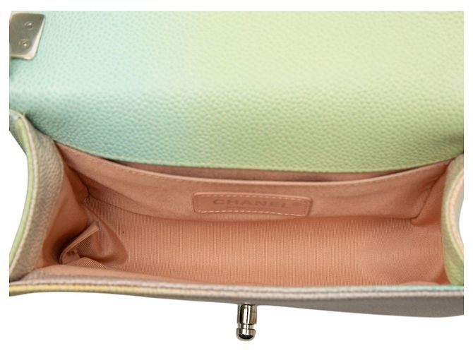 Chanel Green Small Quilted Caviar Rainbow Boy Flap Verde - vista 4