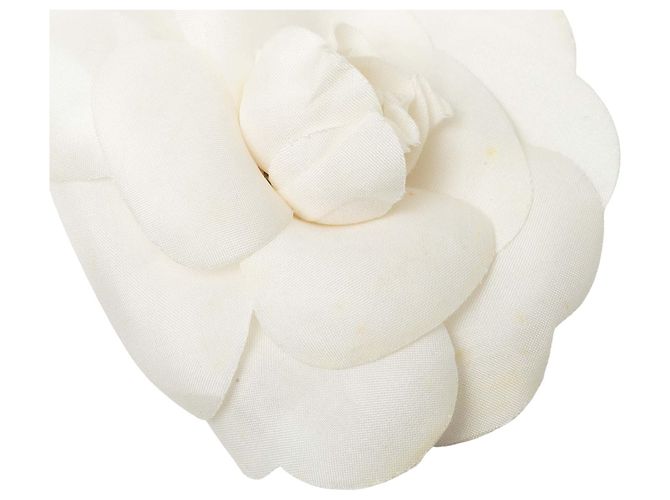 Spilla Camelia in tela bianca Chanel Bianco - vista 4