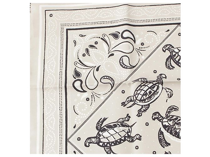 Hermès Seidentuch Les Tortues Brown 55 Braun Beige - Ansicht 9