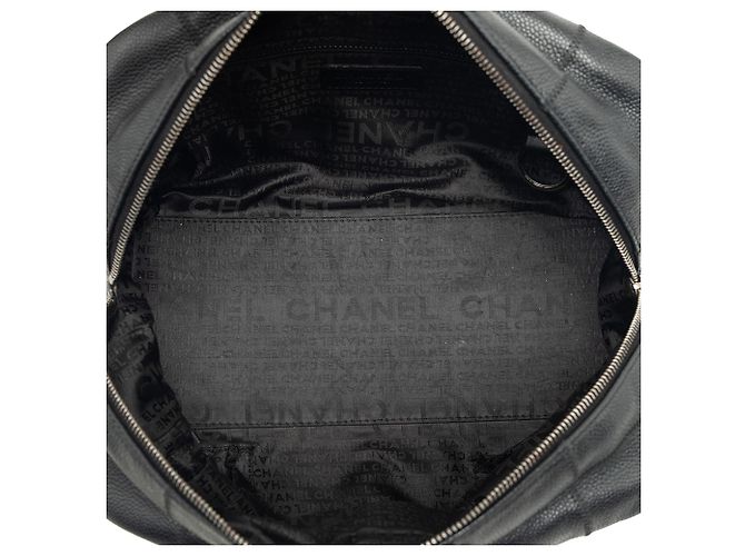 Borsa a tracolla Chanel Black Chocolate Bar Caviar Nero - vista 4