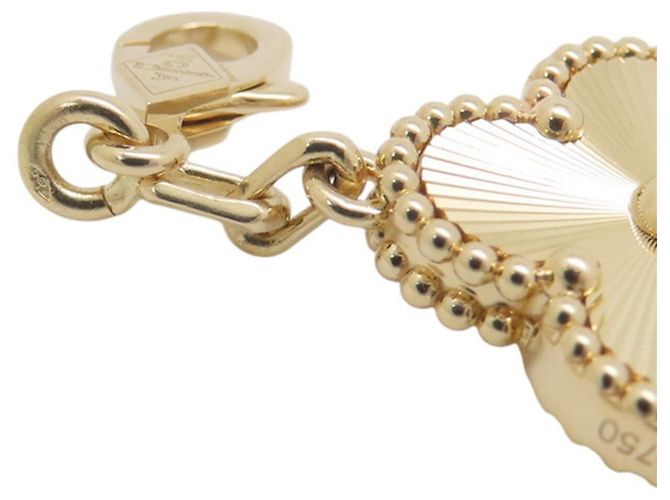 Van Cleef & Arpels Alhambra Necklace Yellow - view 9