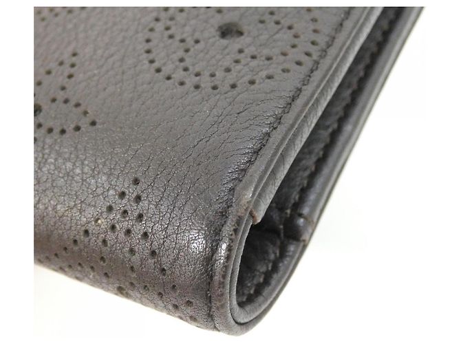 Louis Vuitton Mahina Portefeuille Amelia Wallet Marrone Cioccolato - vista 5