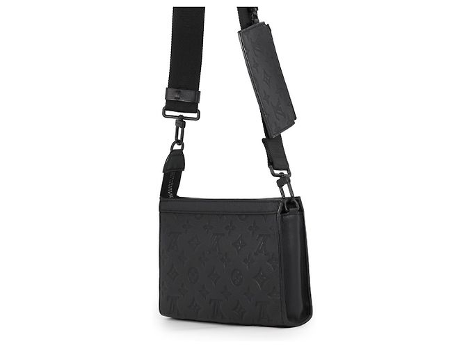 Portafoglio wearable Louis Vuitton Monogram Shadow Gaston Nero Monogramma - vista 2