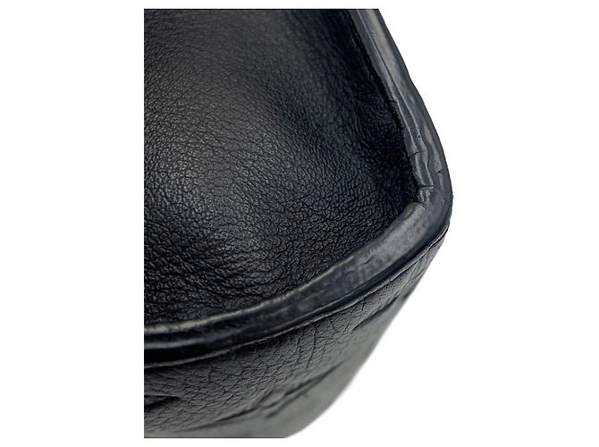 Portafoglio wearable Louis Vuitton Monogram Shadow Gaston Nero Monogramma - vista 8