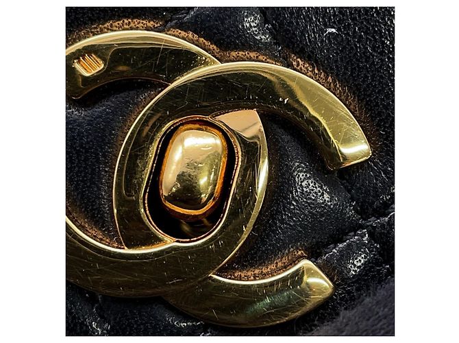 Borsa a tracolla Chanel in pelle nera con catena Nero - vista 12