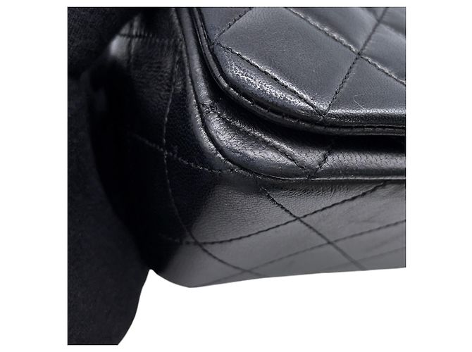 Borsa a tracolla Chanel in pelle nera con catena Nero - vista 6