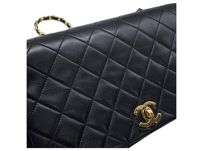 Borsa a tracolla Chanel in pelle nera con catena Nero - vista 7