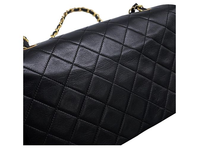 Borsa a tracolla Chanel in pelle nera con catena Nero - vista 8