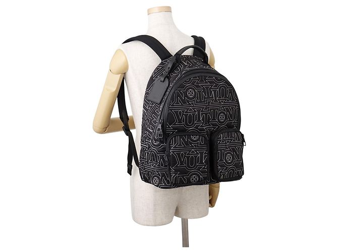 Zaino Louis Vuitton della Snow Capsule Collection Nero Monogramma - vista 4