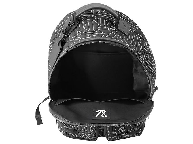 Zaino Louis Vuitton della Snow Capsule Collection Nero Monogramma - vista 5