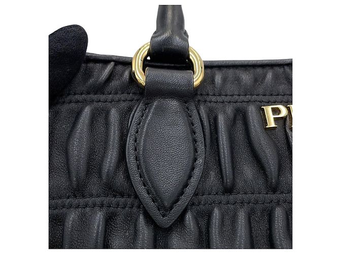 Borsa Prada in Nappa Gaufre raggruppata Nero - vista 13