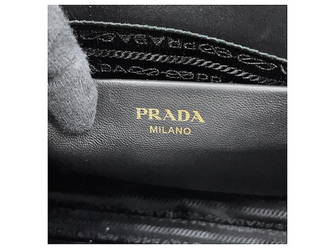 Borsa Prada in Nappa Gaufre raggruppata Nero - vista 17