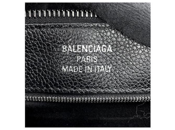 Borsa a tracolla Balenciaga in pelle nera Nero - vista 13