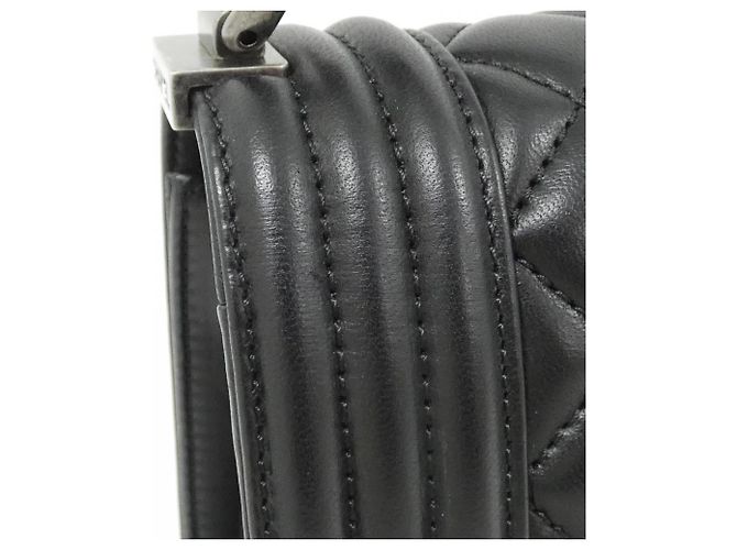 Le Boy Bolsa de Ombro Chanel Boy Line 67086 Preto - vista 5