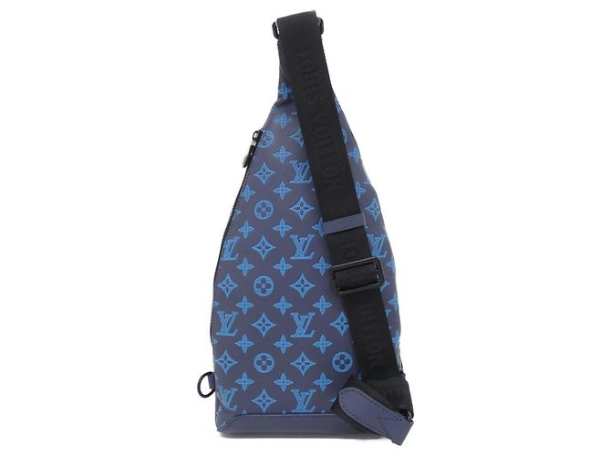 Bolso Duo Sling Monogram Shadow Louis Vuitton Negro Azul Azul marino Monograma - vista 2