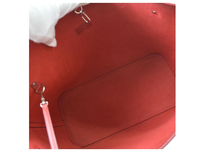 Bolso Tote Louis Vuitton Neverfull Epi Leather MM Roja - vista 3