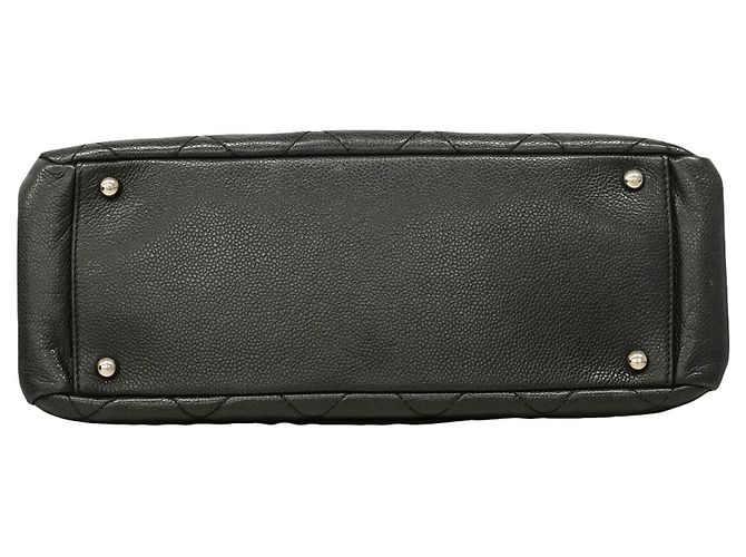Saco Tote Chanel em couro de bezerro grão preto - vista 3