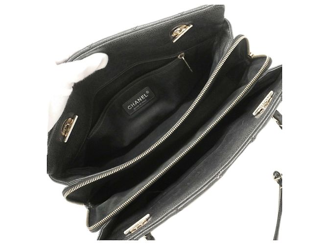 Saco Tote Chanel em couro de bezerro grão preto - vista 4