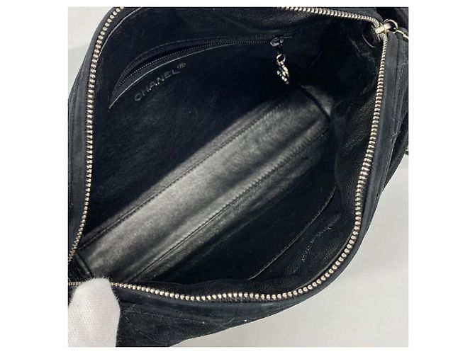 Borsa a tracolla Chanel Matelassé in camoscio Nero - vista 4