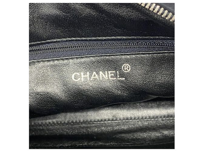 Borsa a tracolla Chanel Matelassé in camoscio Nero - vista 5