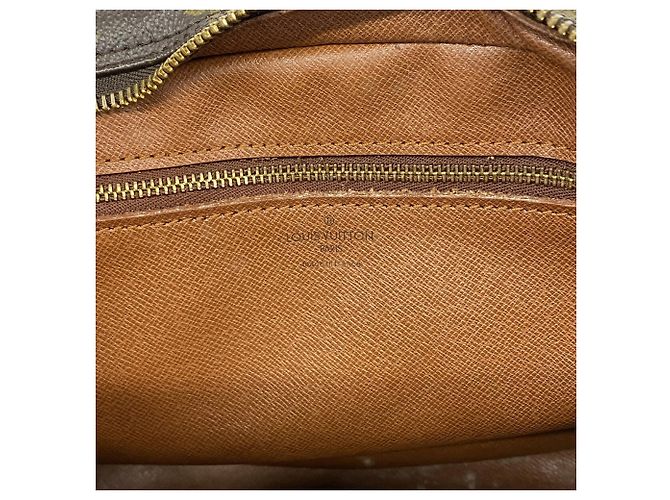Borsa a tracolla Louis Vuitton Monogram Jeune Fille GM Marrone - vista 5