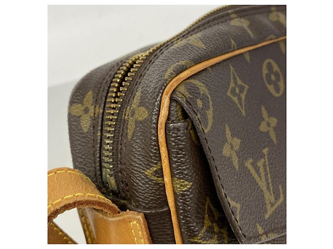Borsa a tracolla Louis Vuitton Monogram Jeune Fille GM Marrone - vista 6